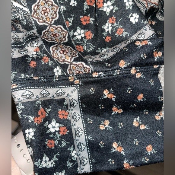 Cato Long Sleeve Balloon Style Tunic Top - Picture 6 of 6